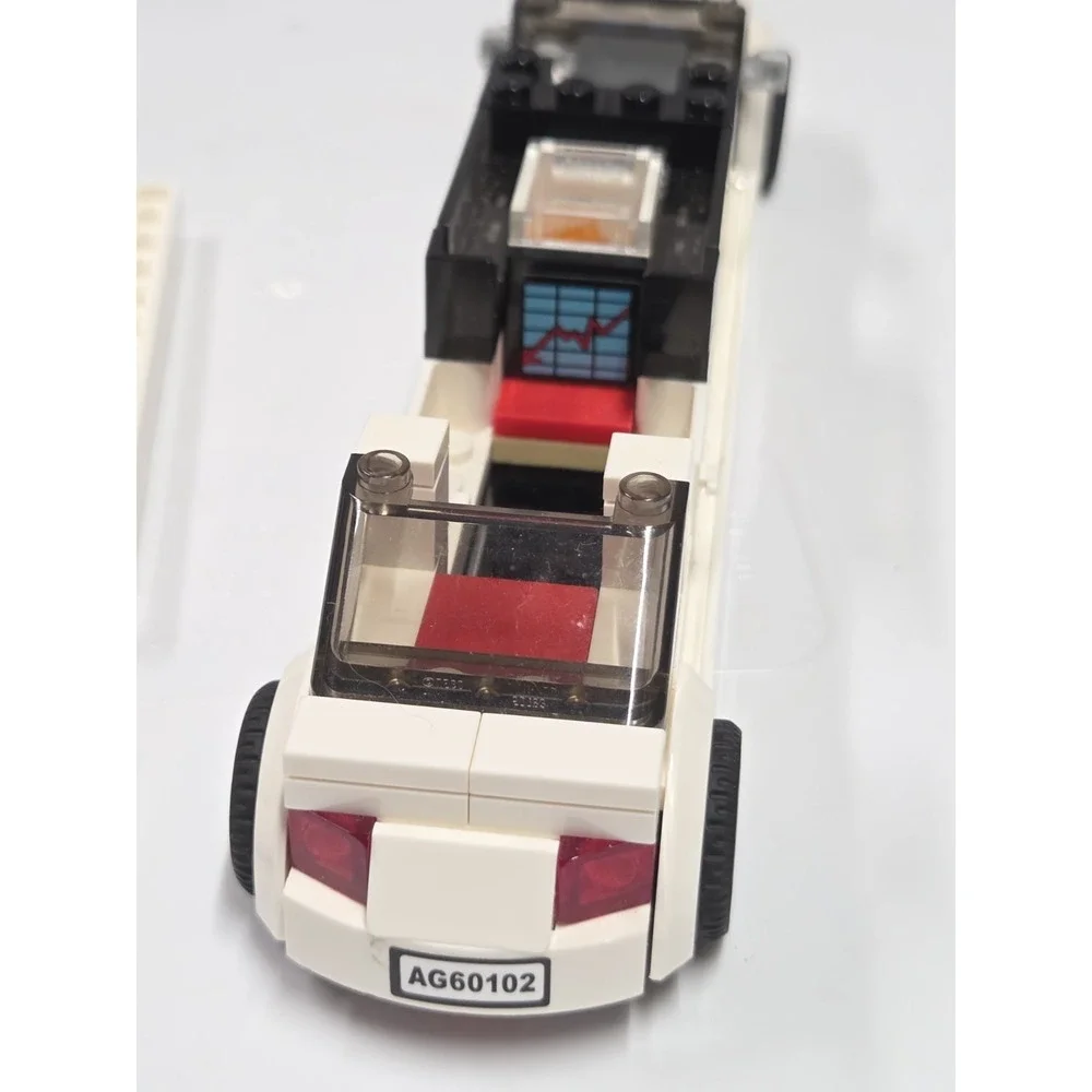 LEGO City 60102: Airport VIP Service Limousine ONLY Limo Rare